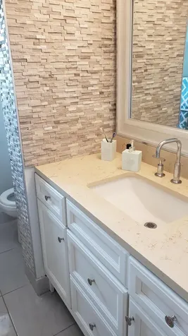 3755 Via Poinciana Lake Worth FL 33467