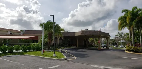 3755 Via Poinciana Lake Worth FL 33467
