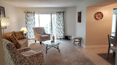 3755 Via Poinciana Lake Worth FL 33467