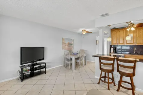 770 Horizons Boynton Beach FL 33435