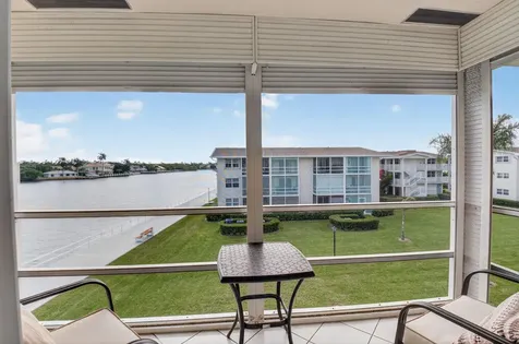 770 Horizons Boynton Beach FL 33435