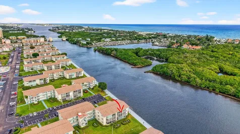 770 Horizons Boynton Beach FL 33435