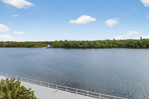 770 Horizons Boynton Beach FL 33435