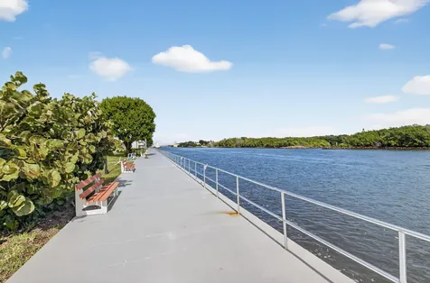 770 Horizons Boynton Beach FL 33435