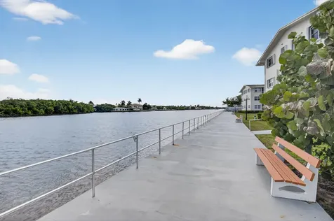 770 Horizons Boynton Beach FL 33435