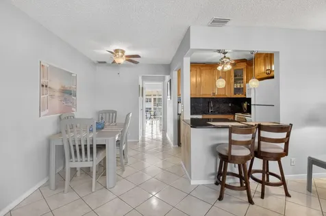 770 Horizons Boynton Beach FL 33435