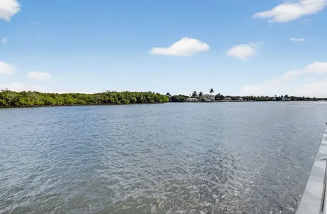 770 Horizons Boynton Beach FL 33435