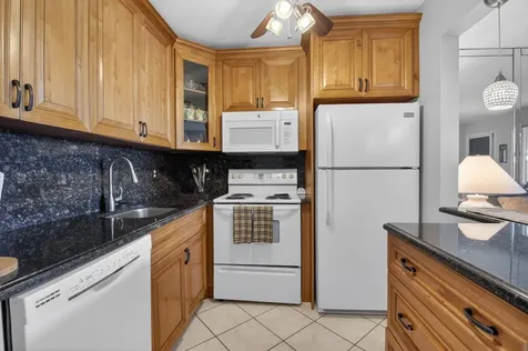 770 Horizons Boynton Beach FL 33435