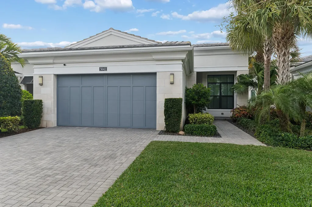 5642 Delacroix Terrace Palm Beach Gardens FL 33418