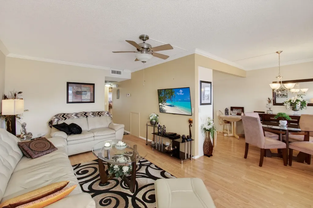 4082 Wolverton E Boca Raton FL 33434