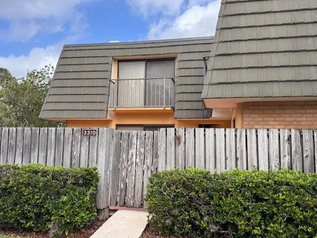 3310 33 Way West Palm Beach FL 33407