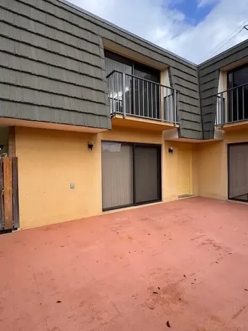 3310 33 Way West Palm Beach FL 33407