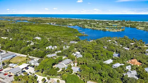 12165 Se Nassau Street Hobe Sound FL 33455