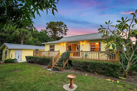 12165 Se Nassau Street Hobe Sound FL 33455