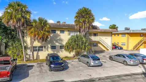 961 Nw 45th Street Deerfield Beach FL 33064