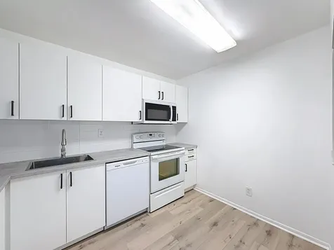 961 Nw 45th Street Deerfield Beach FL 33064