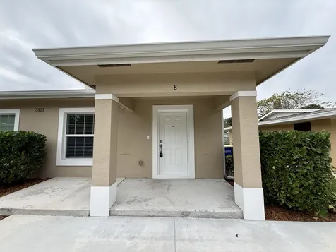 3531 S 7th S Street Fort Pierce FL 34982