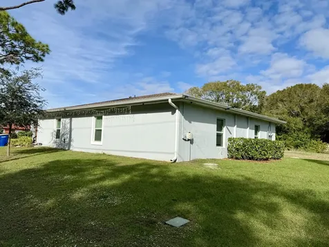 3531 S 7th S Street Fort Pierce FL 34982