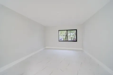 8067 Summerbreeze Lane Boca Raton FL 33496