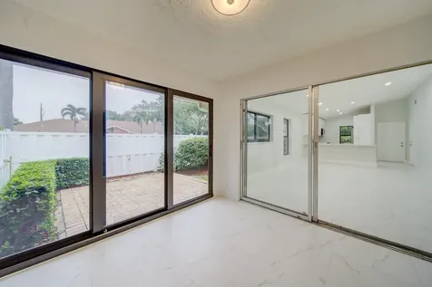 8067 Summerbreeze Lane Boca Raton FL 33496