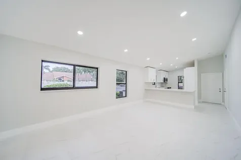 8067 Summerbreeze Lane Boca Raton FL 33496