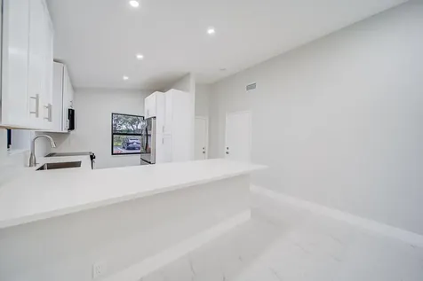 8067 Summerbreeze Lane Boca Raton FL 33496