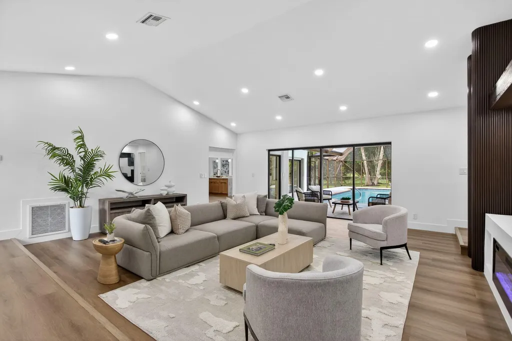 8899 Nw 47th Drive Coral Springs FL 33067