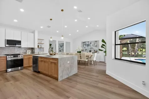 8899 Nw 47th Drive Coral Springs FL 33067