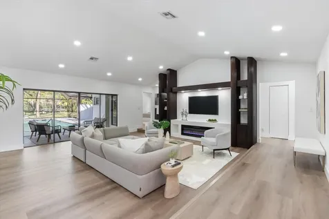 8899 Nw 47th Drive Coral Springs FL 33067