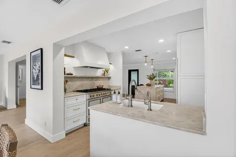 525 Sunset Road Boynton Beach FL 33435