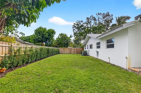 525 Sunset Road Boynton Beach FL 33435