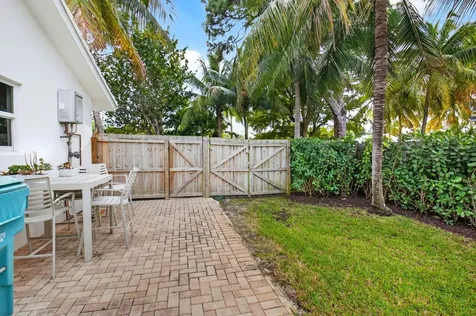 525 Sunset Road Boynton Beach FL 33435