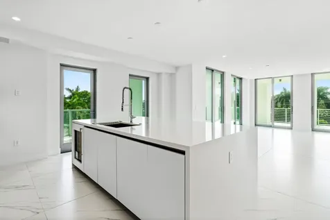 495 E Royal Palm Road Boca Raton FL 33432