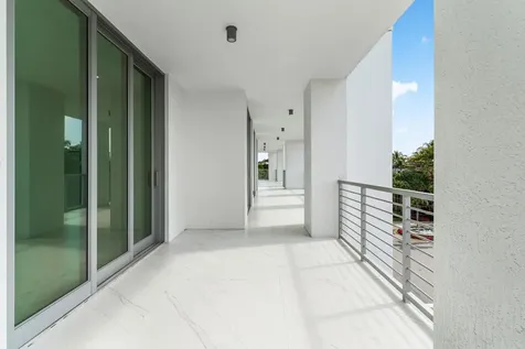 495 E Royal Palm Road Boca Raton FL 33432