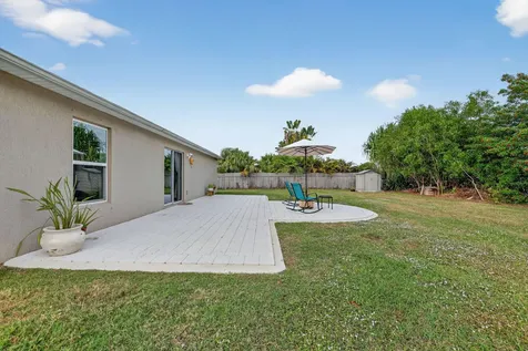 3002 Se East Blackwell Drive Port Saint Lucie FL 34952