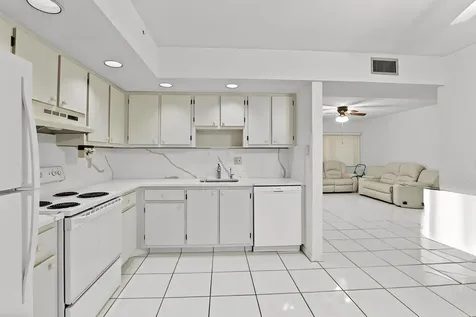 5280 Las Verdes Circle Delray Beach FL 33484