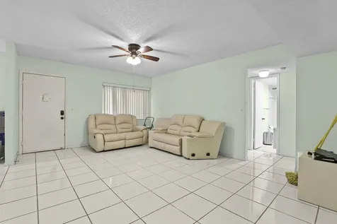 5280 Las Verdes Circle Delray Beach FL 33484