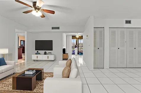 5280 Las Verdes Circle Delray Beach FL 33484