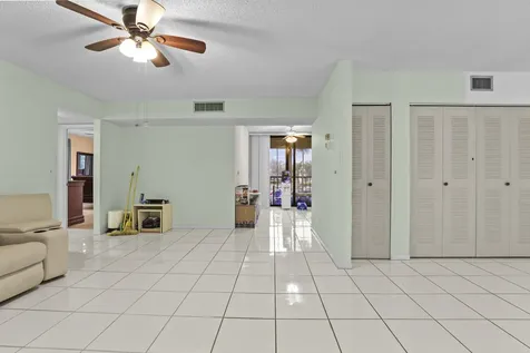 5280 Las Verdes Circle Delray Beach FL 33484