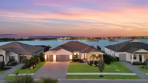 679 Hookline Circle Loxahatchee FL 33470