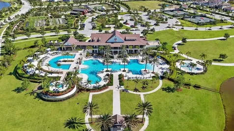 679 Hookline Circle Loxahatchee FL 33470