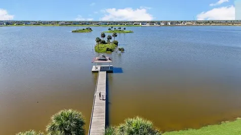 679 Hookline Circle Loxahatchee FL 33470