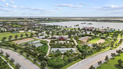 679 Hookline Circle Loxahatchee FL 33470