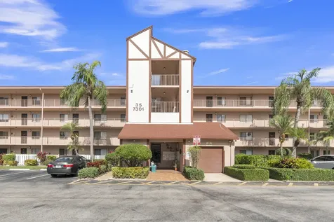 7301 Amberly Lane Delray Beach FL 33446