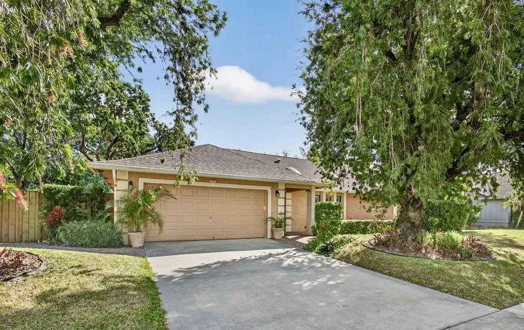 1776 The 12th Fairway Wellington FL 33414