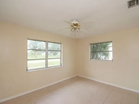557 SW Duval Avenue Port Saint Lucie FL 34983