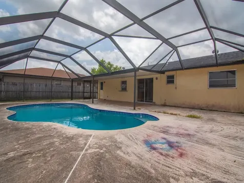557 SW Duval Avenue Port Saint Lucie FL 34983