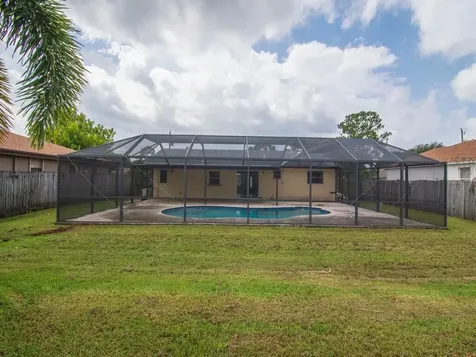 557 SW Duval Avenue Port Saint Lucie FL 34983