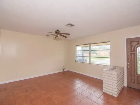 557 SW Duval Avenue Port Saint Lucie FL 34983