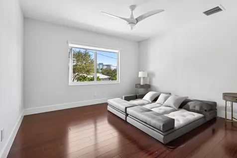 412 Se 4th Avenue Delray Beach FL 33483